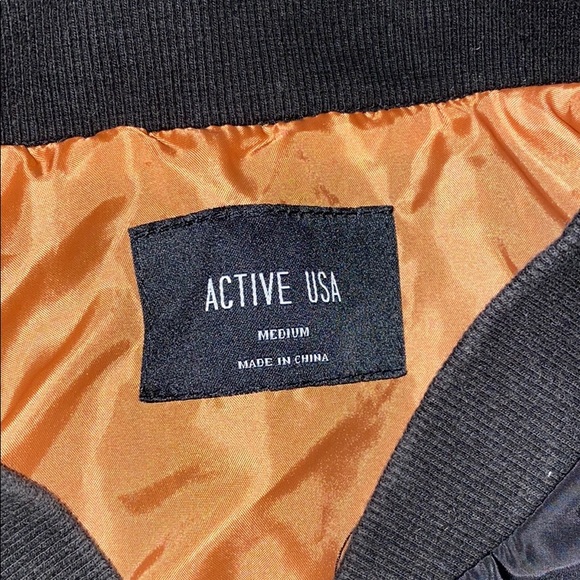 Black bomber jacket - Picture 2 of 3